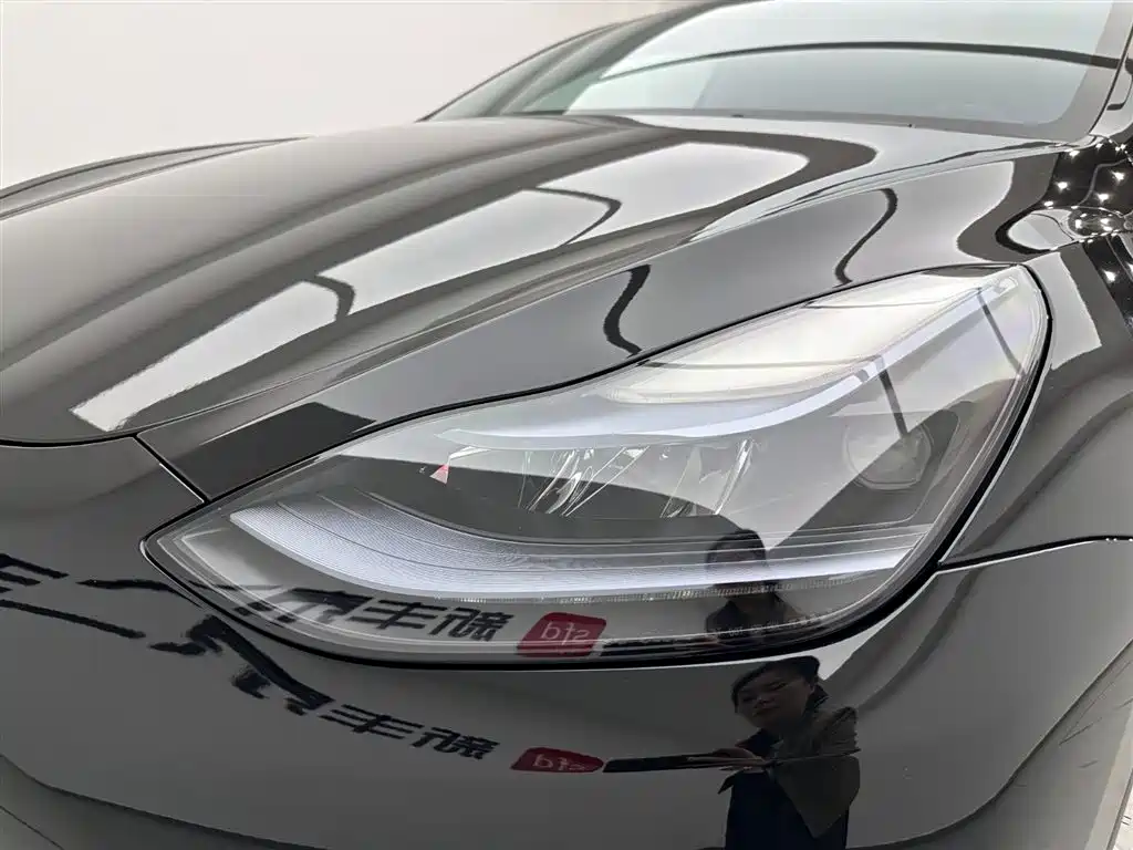 Tesla Model Y 2023 Long Range All-Wheel Drive