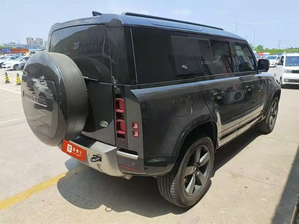 Land Rover Defender 2024 110 3.0T P400 X-DYNAMIC HSE