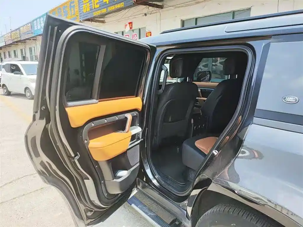 Land Rover Defender 2024 110 3.0T P400 X-DYNAMIC HSE