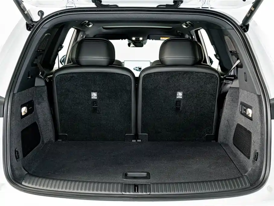 ONVO L90 2025 Pro Six-Seater