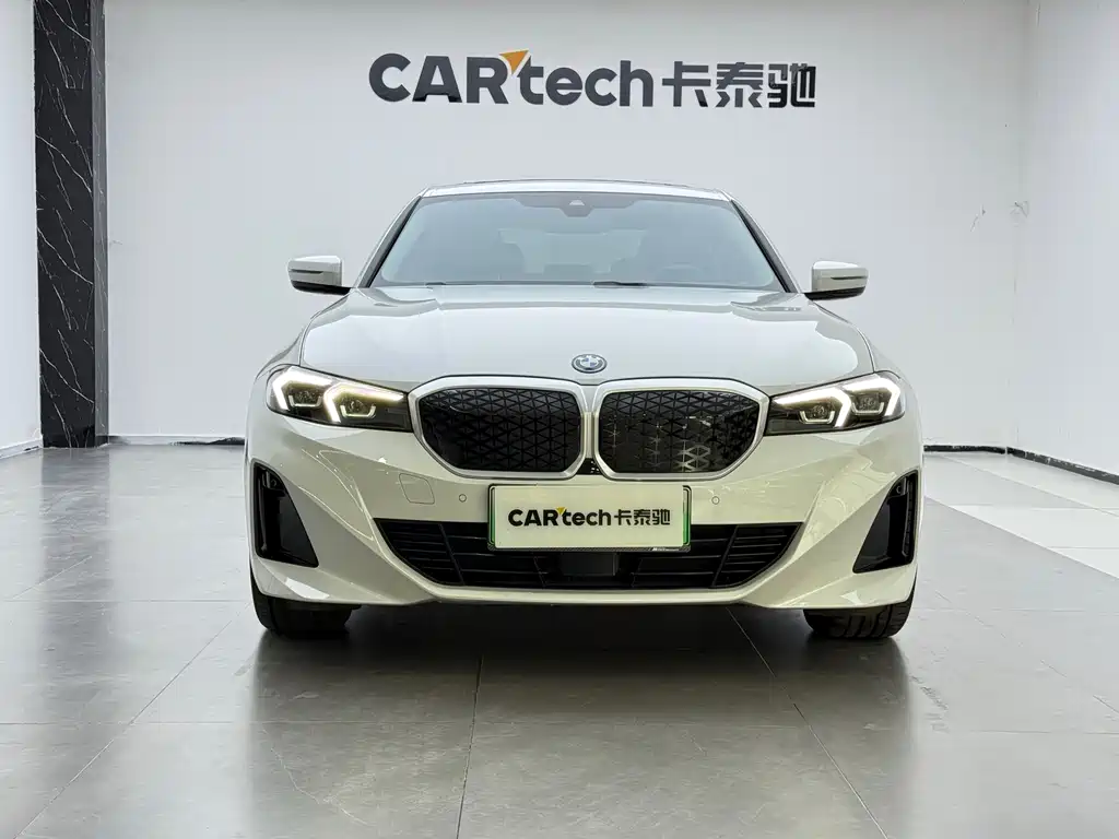 BMW i3 2025 eDrive 35 L