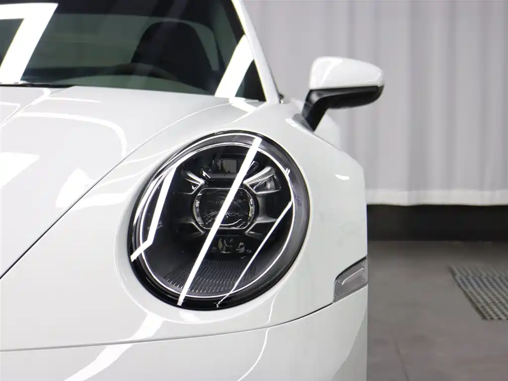 Porsche 911 2023 Carrera 3.0T