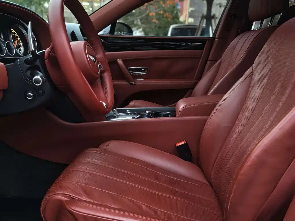 Bentley Flying Spur 2015 4.0T V8 Standard Edition