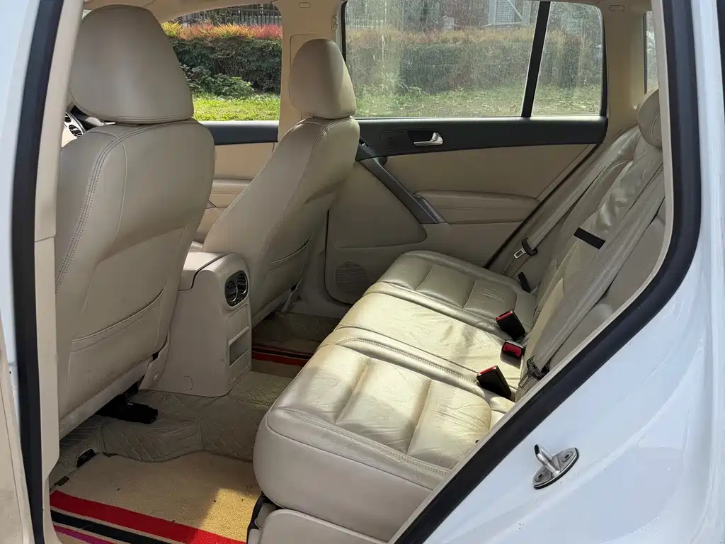 Volkswagen Tiguan 2012 1.8TSI Automatic FWD Style Edition