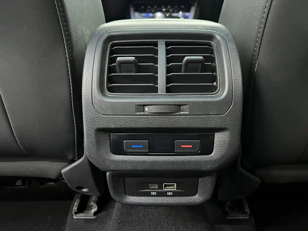 Volkswagen Touran L 280 TSI DSG Cross 7-Seater 2021