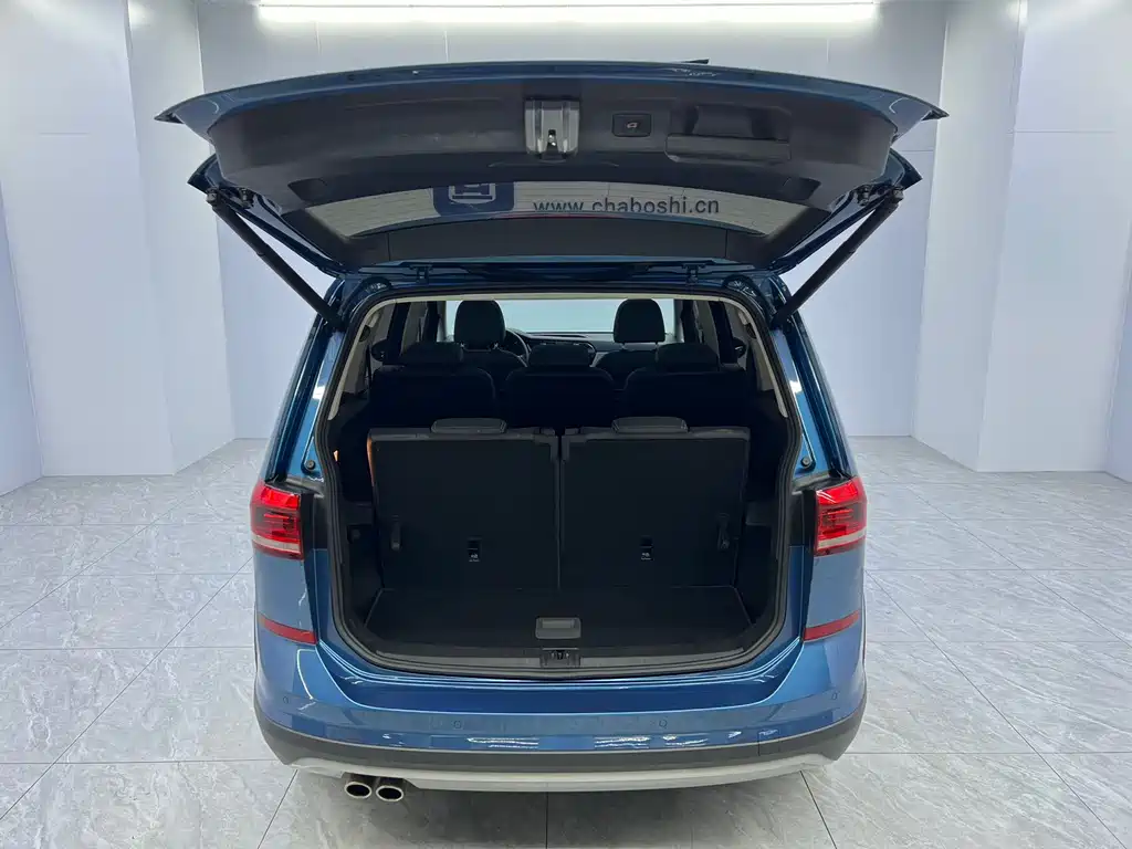 Volkswagen Touran L 280 TSI DSG Cross 7-Seater 2021