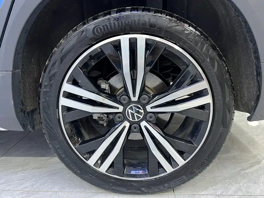 Volkswagen Touran L 280 TSI DSG Cross 7-Seater 2021
