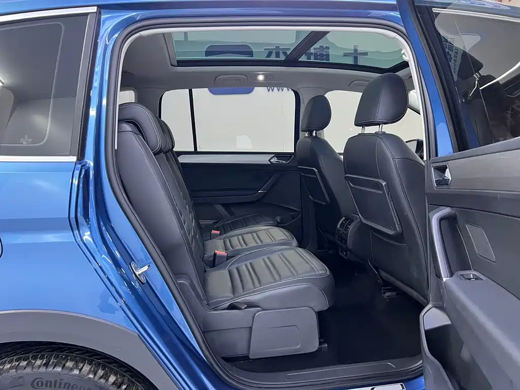 Volkswagen Touran L 280 TSI DSG Cross 7-Seater 2021