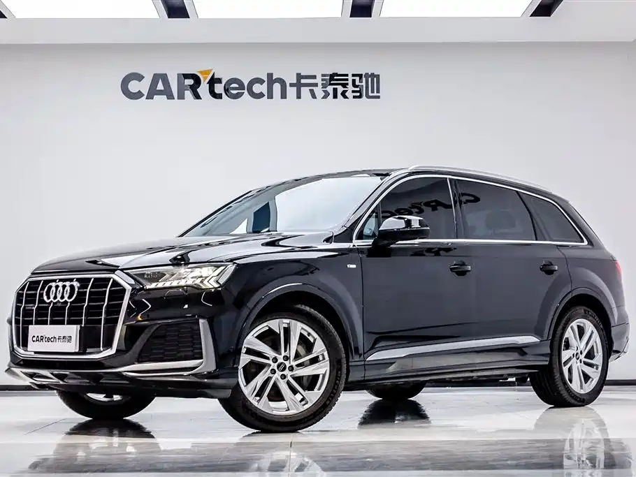 Audi Q7 2023 45 TFSI quattro S line Sport