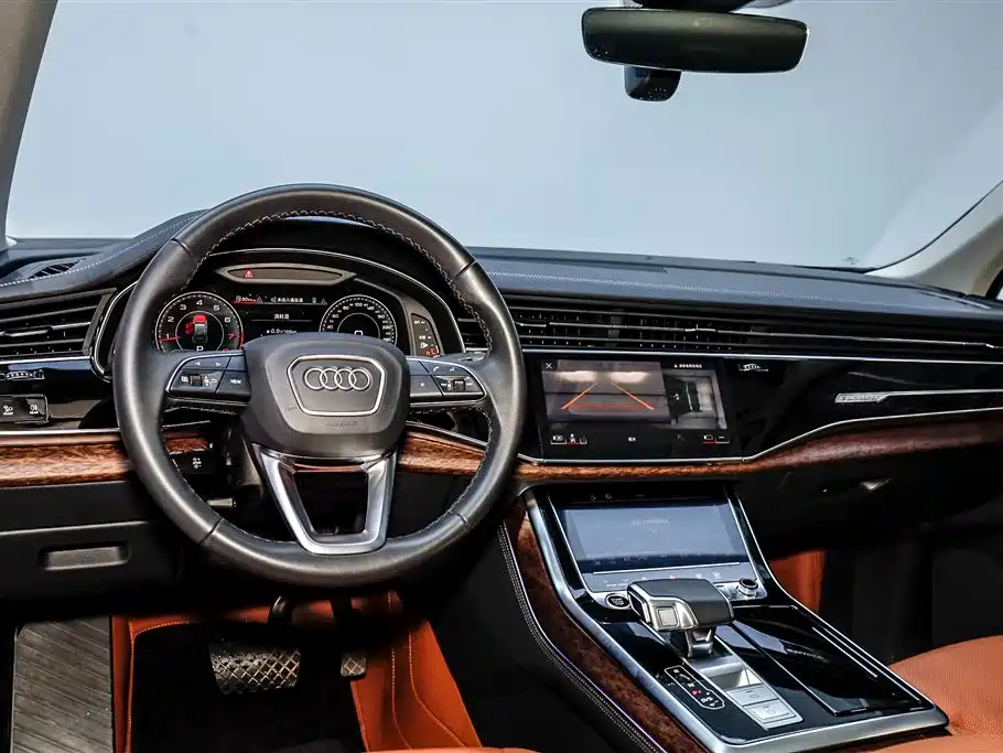 Audi Q7 2023 45 TFSI quattro S line Sport