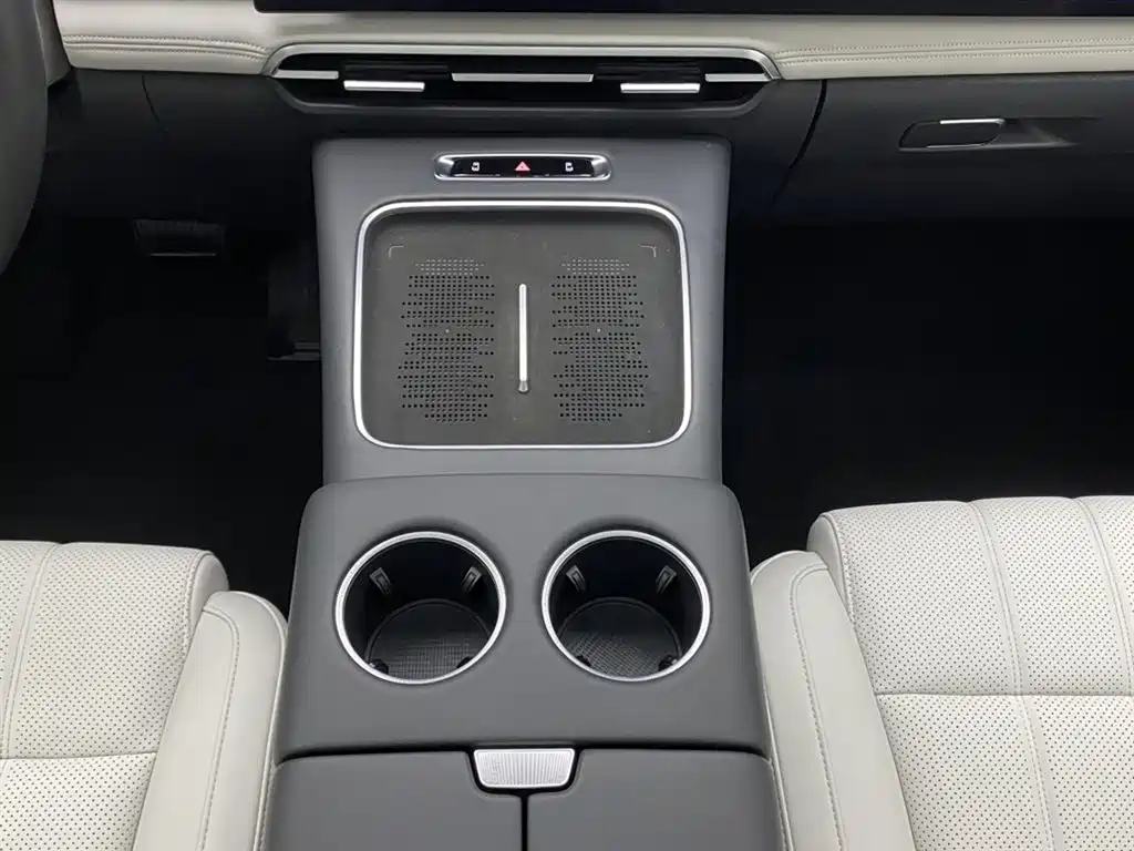 Voyah Dreamer 2025 PHEV AWD Flagship Kunpeng Edition