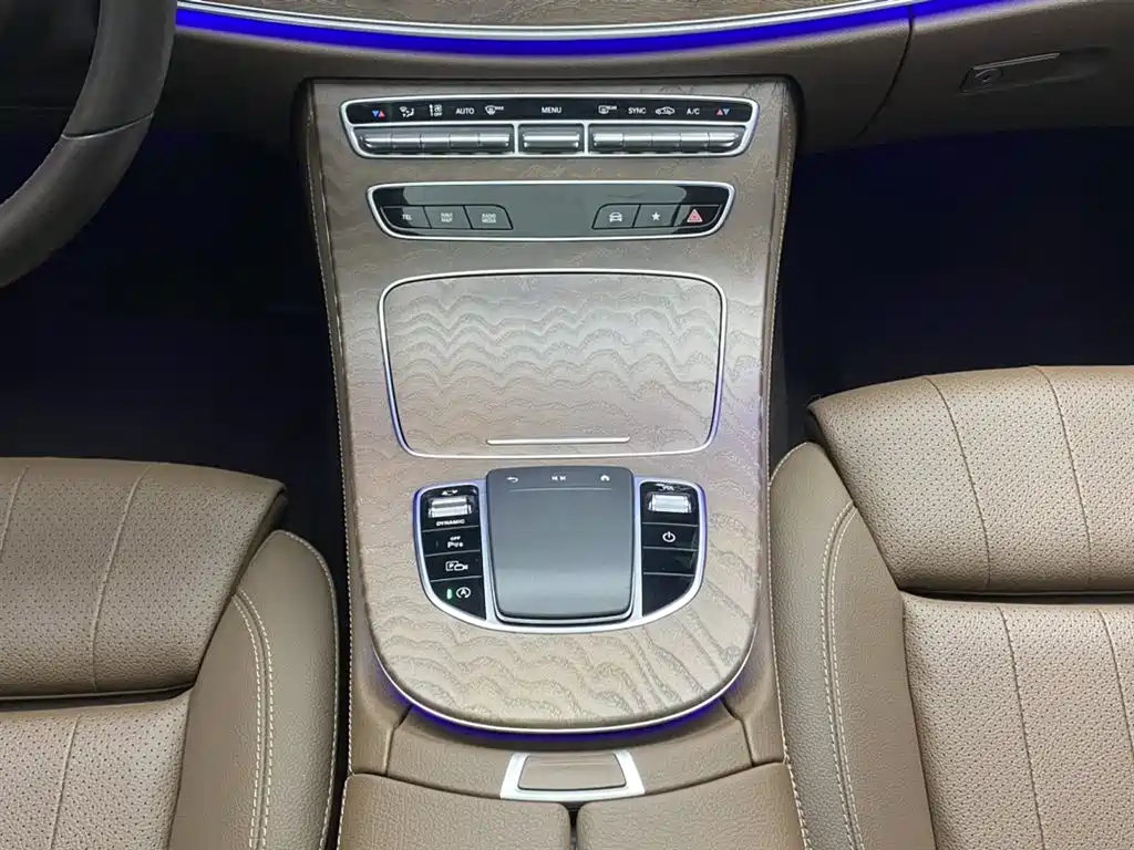 Mercedes-Benz E-Class 2023 Facelift E 260 L