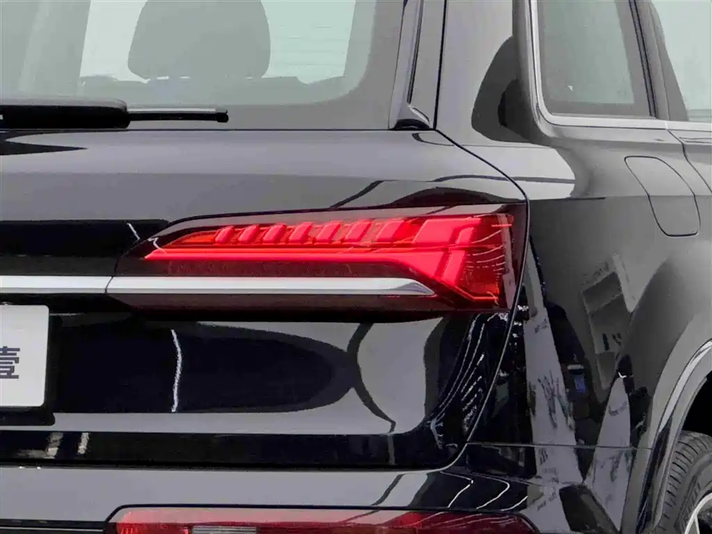 Audi Q7 2025 55 TFSI quattro S line Sport Edition