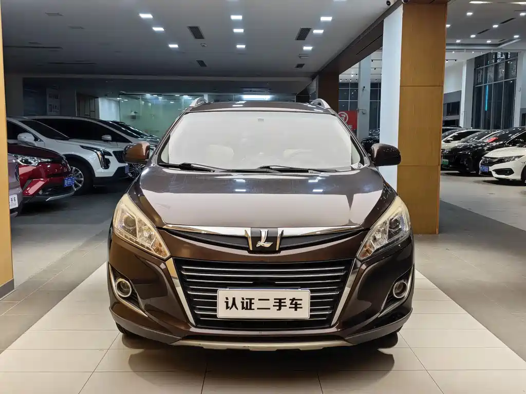 Luxgen U6 SUV 2014 1.8T Supreme Edition