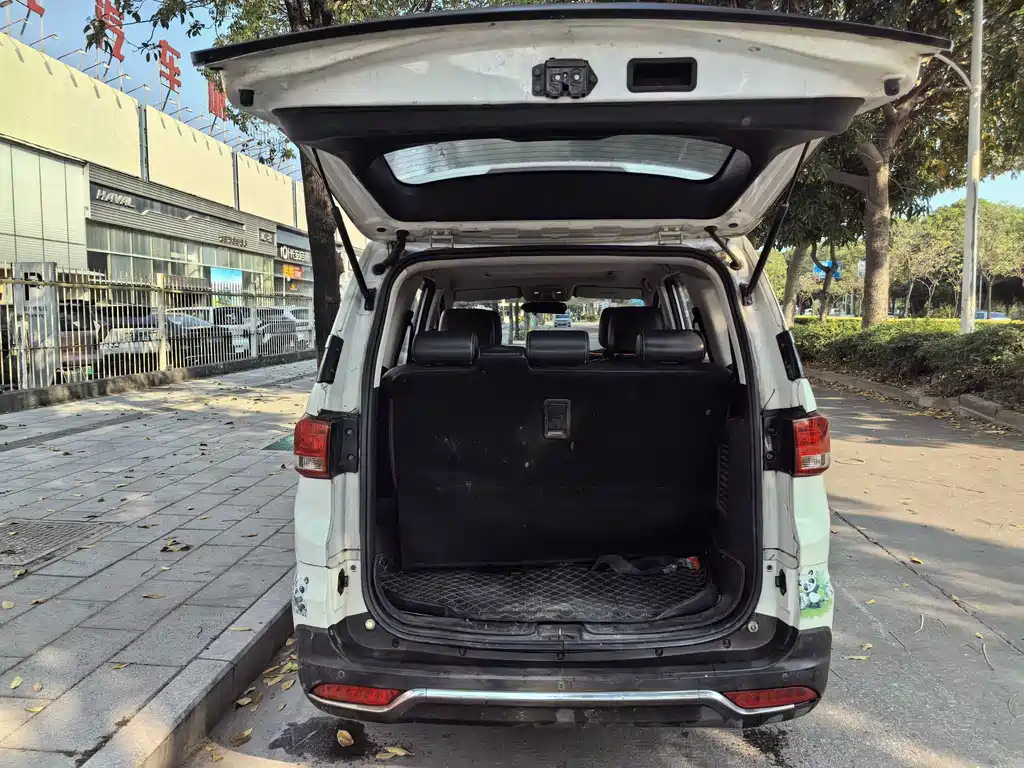 BAIC Huansu H3 2016 H3F 1.5L Manual Luxury Edition