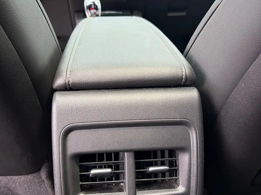 Cadillac XT4 2021 28T FWD Luxury