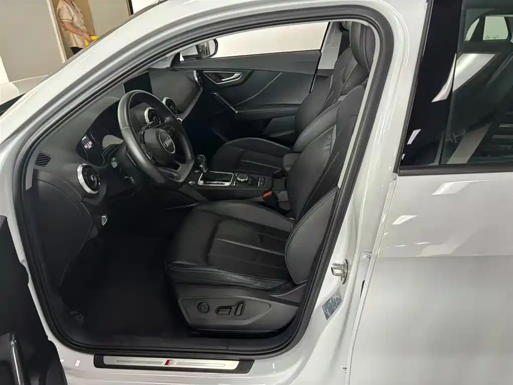 Audi Q2L 2023 35TFSI Fashion Dynamic Edition