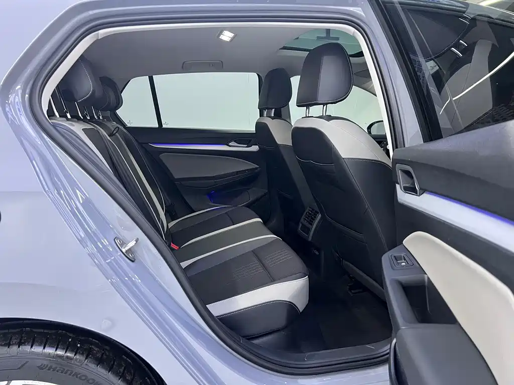 Volkswagen Golf 2023 280TSI DSG Pro