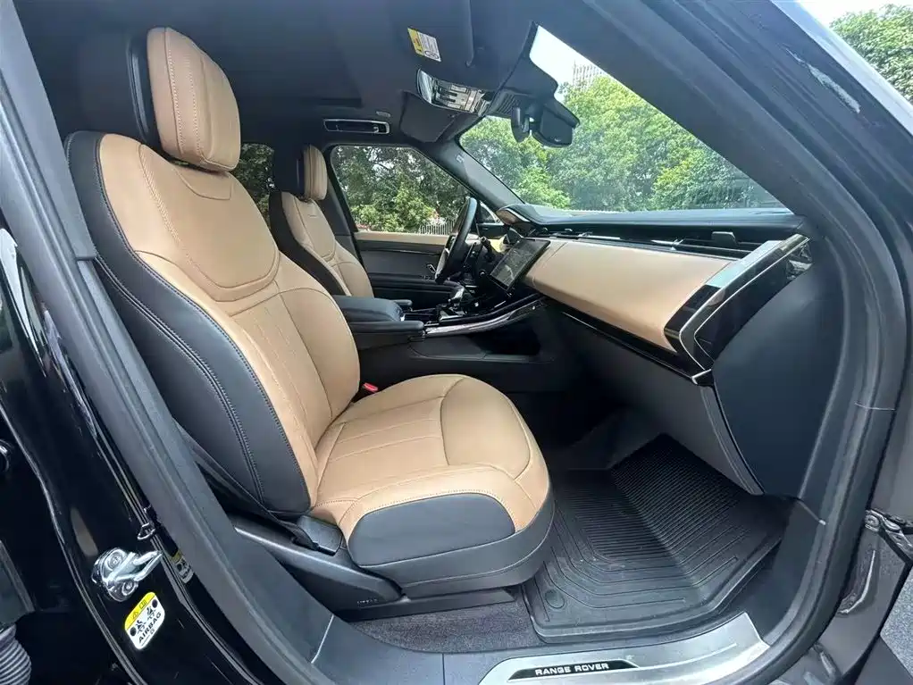 2026 Range Rover Sport 400PS Dynamic SE