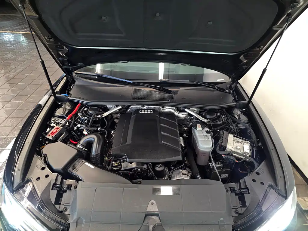 Audi A6L 2022 40 TFSI Luxury Dynamic Edition