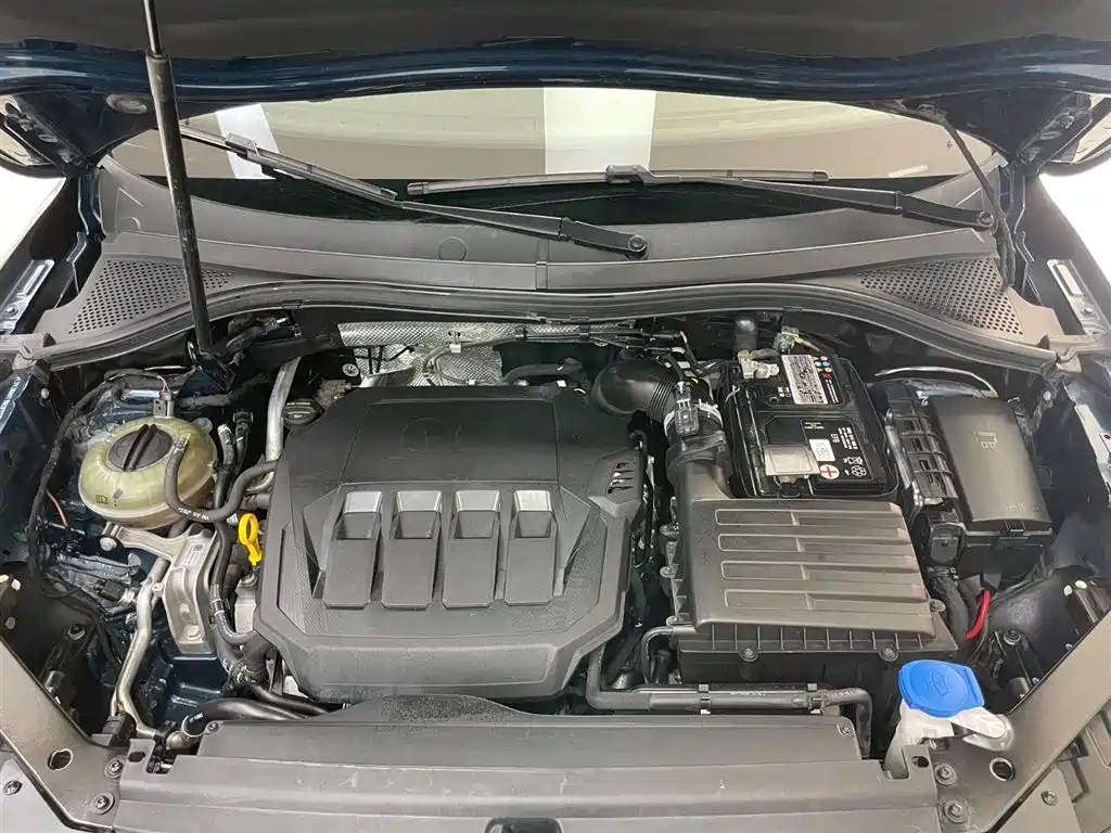 Volkswagen Tiguan L 2022 330TSI Automatic FWD R-Line Yue Xiang Edition