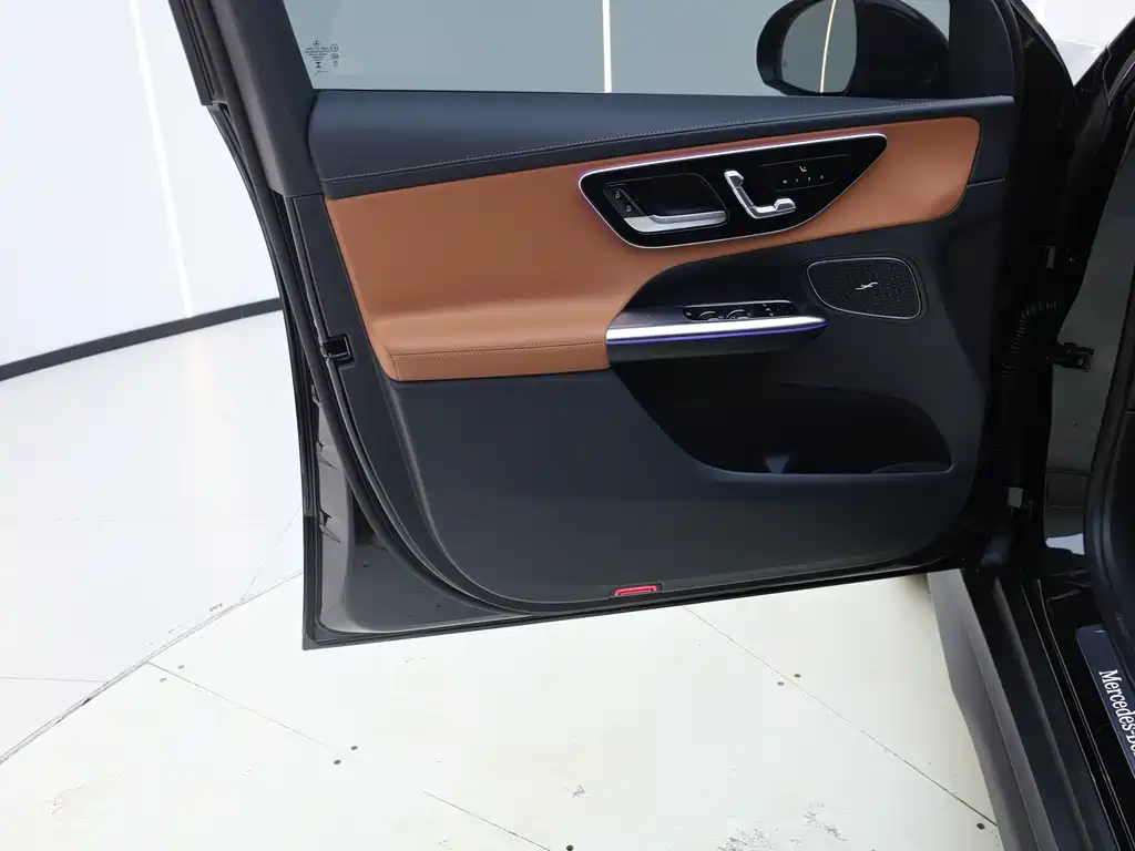 Mercedes-Benz GLC 260 L 4MATIC Luxury