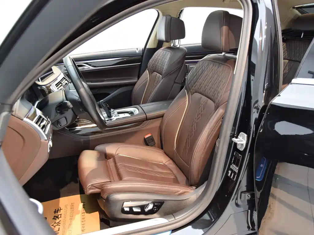 BMW 7 Series 2021 730Li Luxury Package