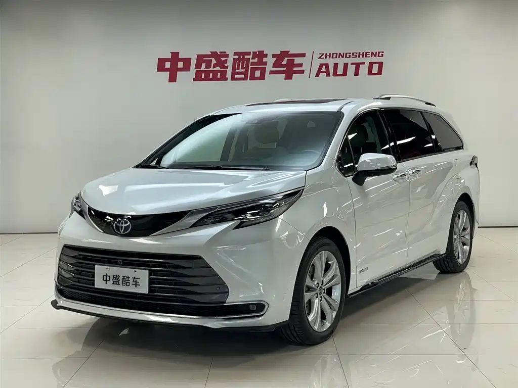 Toyota Sienna 2023 2.5L Hybrid Premium