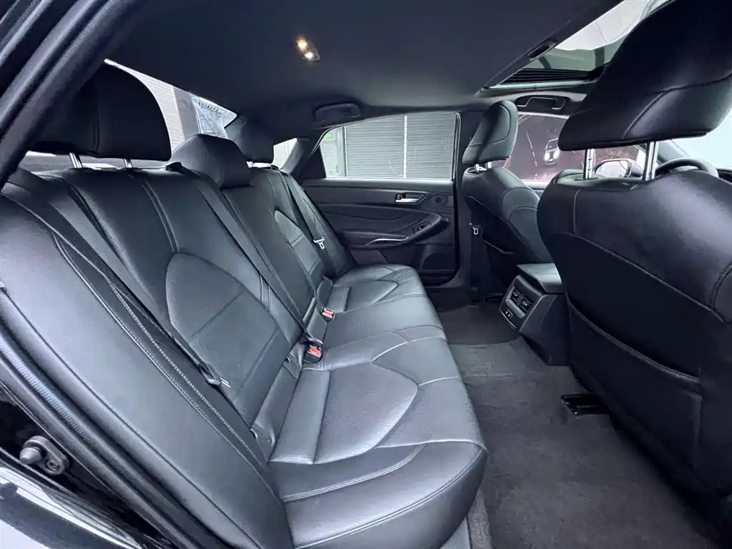 Toyota Avalon 2019 2.0L Luxury Version (China VI)