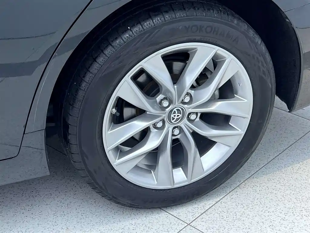 Toyota Avalon 2019 2.0L Luxury Version (China VI)