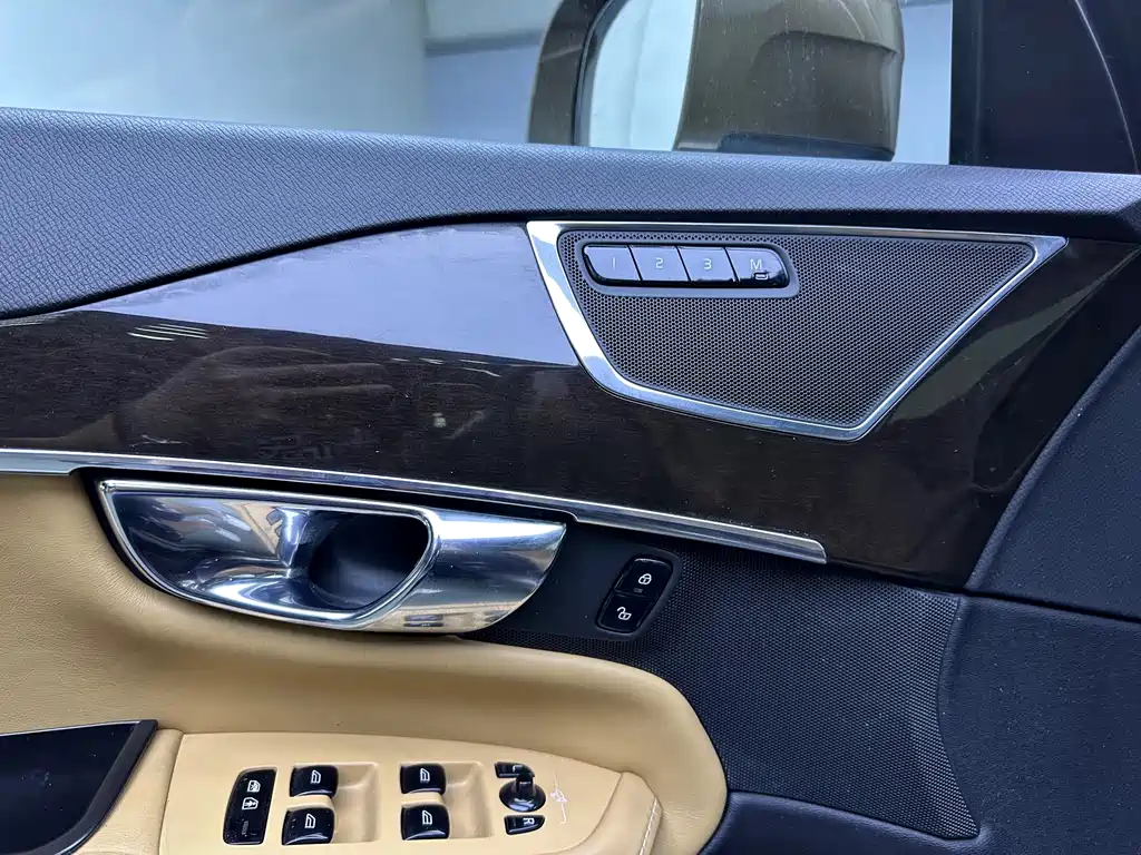 Volvo XC90 2015 T6 Intelligent Luxury Edition 5-seater