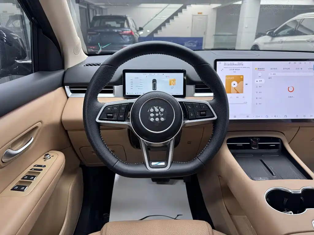 Lan Dian E5 PLUS 2025 165km Long Range Edition PLUS 5-Seater