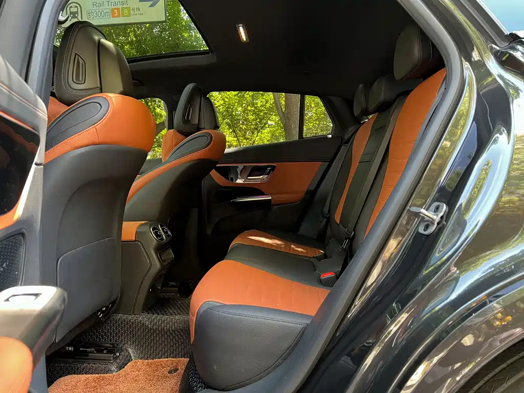 Mercedes-Benz GLC Coupe 2024 GLC 260 4MATIC Coupe SUV