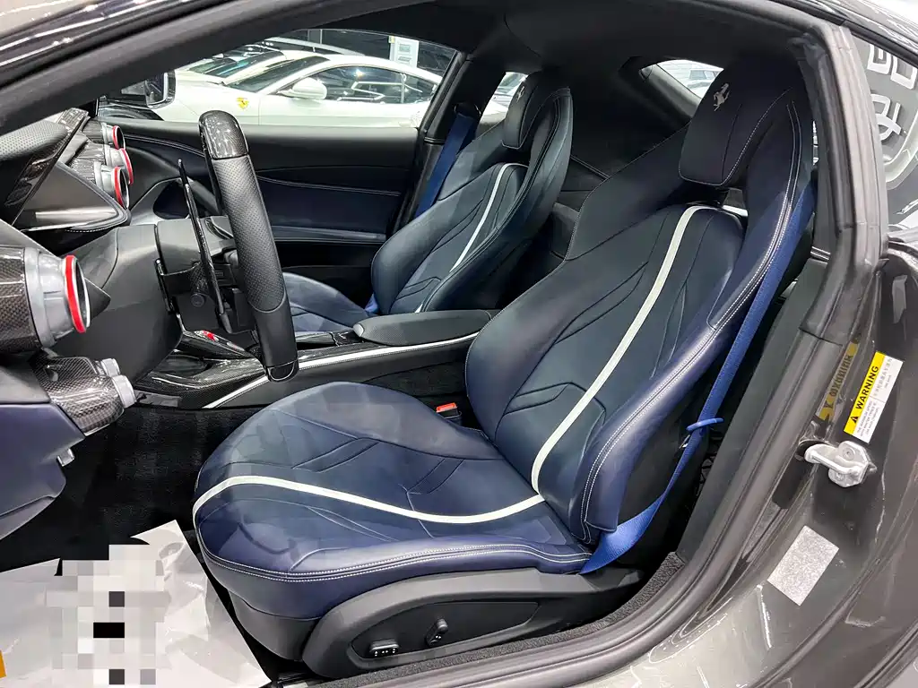 Ferrari 812 Superfast 2017 6.5L