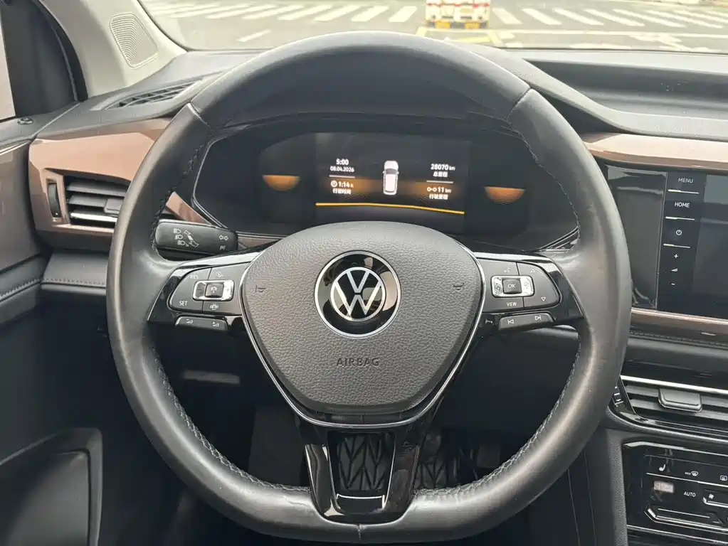 Volkswagen Tharu 2022 280TSI 2WD Luxury