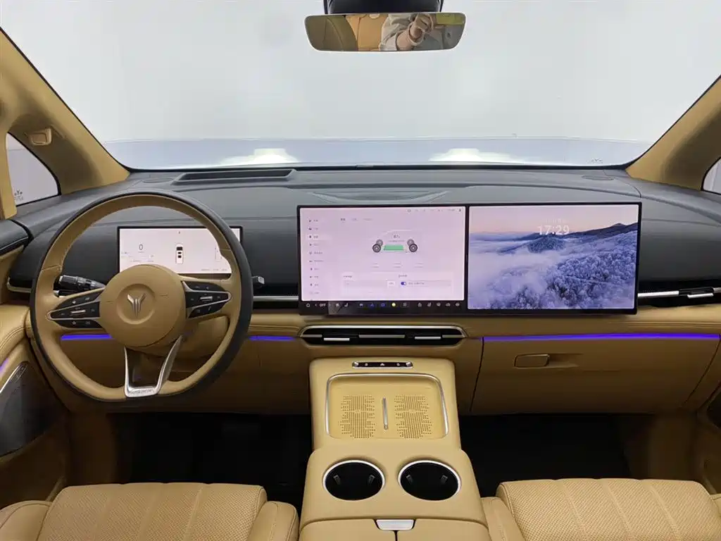 Voyah Dreamer 2025 PHEV AWD Premium Kunpeng Edition