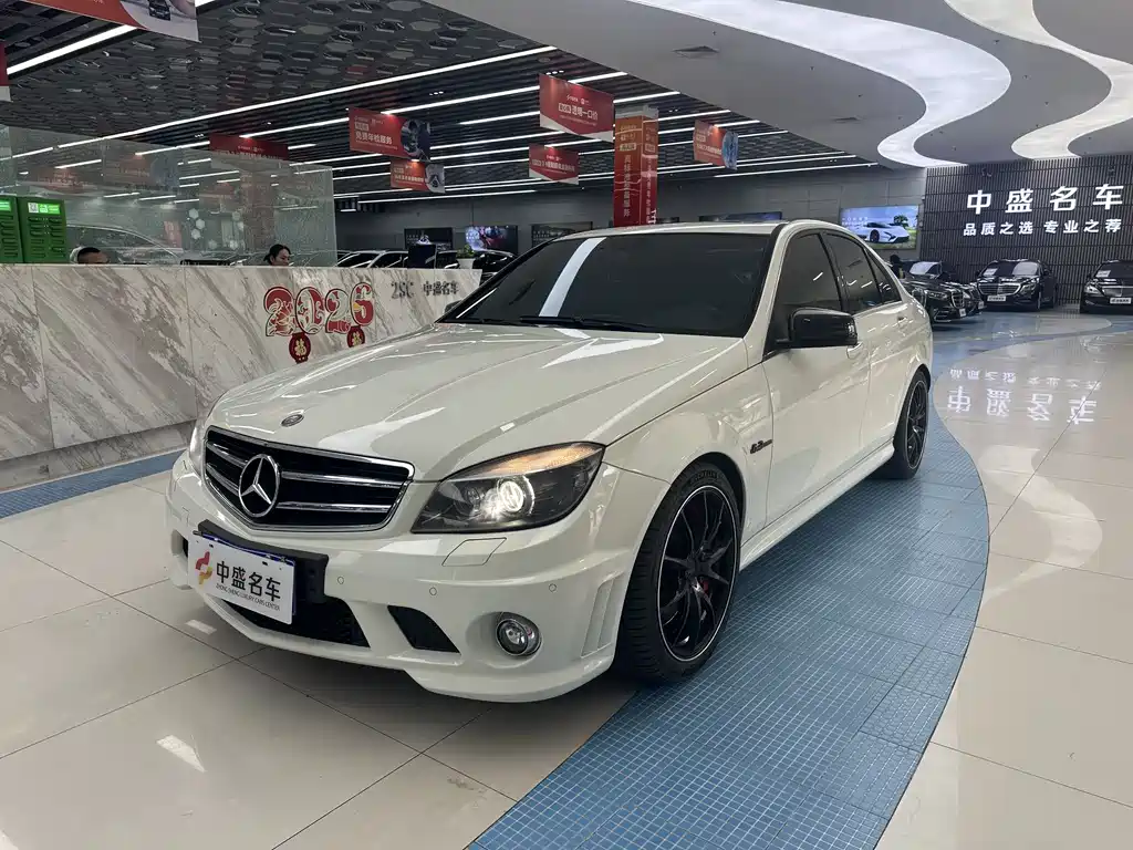 Mercedes-Benz C-Class AMG 2010 AMG C 63 Dynamic Edition Enhanced Version