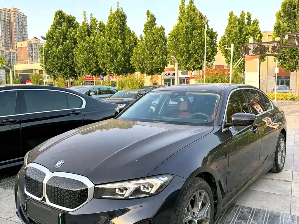 BMW i3 eDrive 35L 2022