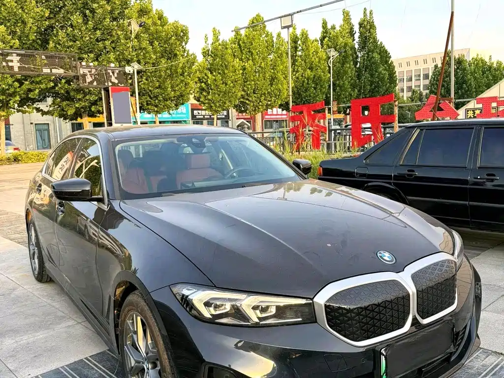 BMW i3 eDrive 35L 2022