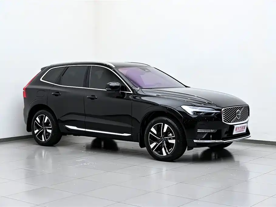 Volvo XC60 2026 B5 AWD Inscription