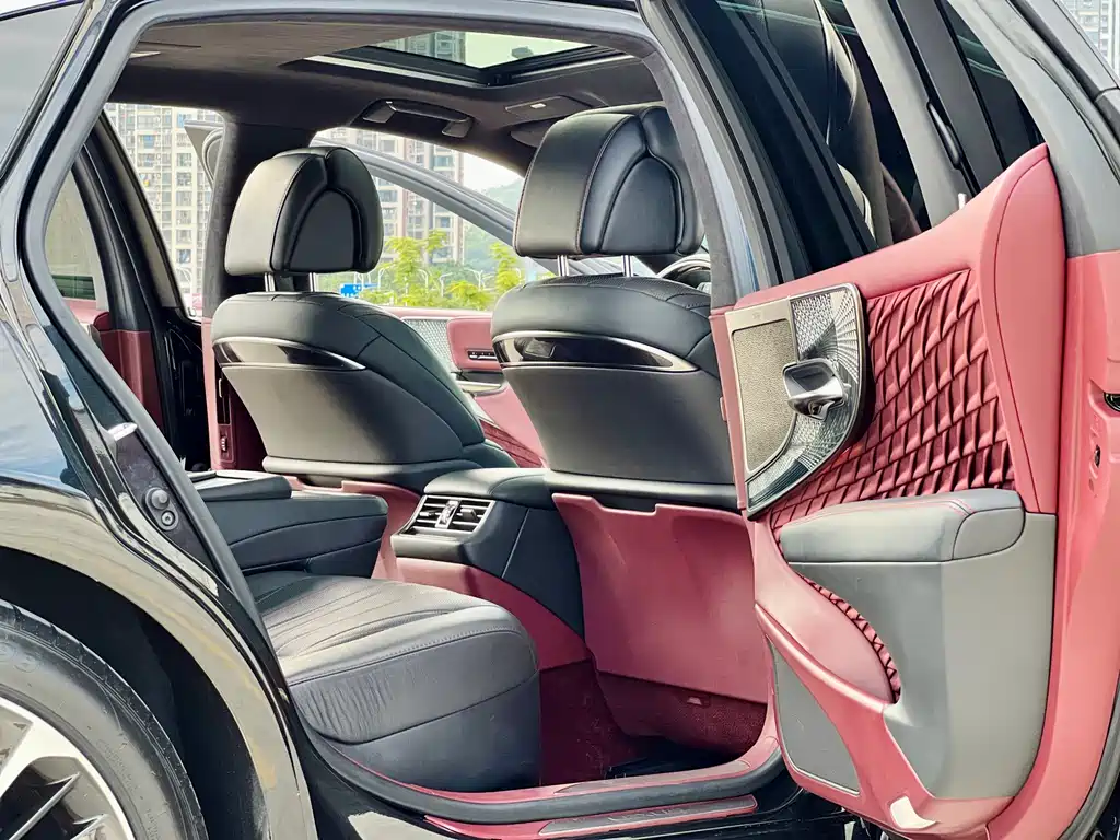 Lexus LS 2021 500h Executive Edition