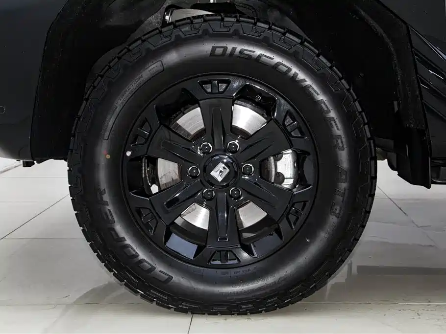 Tank 400 NEV 2026 Hi4-T Smart Edition