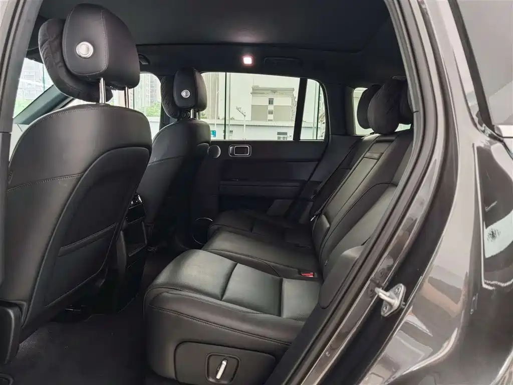 Li Auto L6 2024 Pro