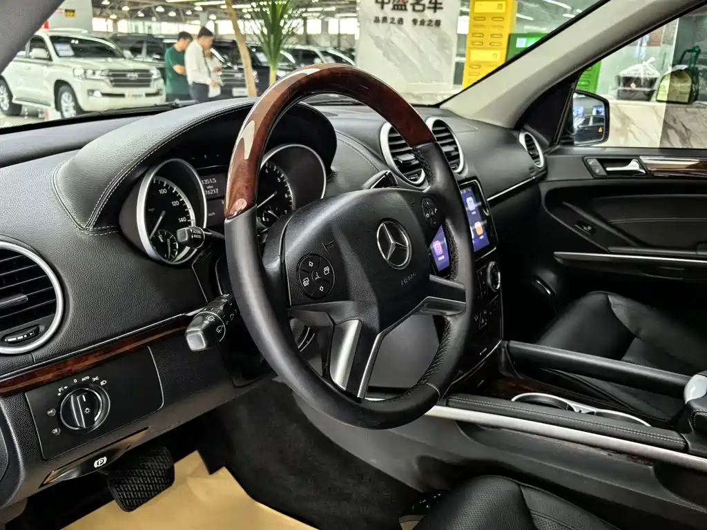 Mercedes-Benz GL-Class 2012 GL 550 US Spec