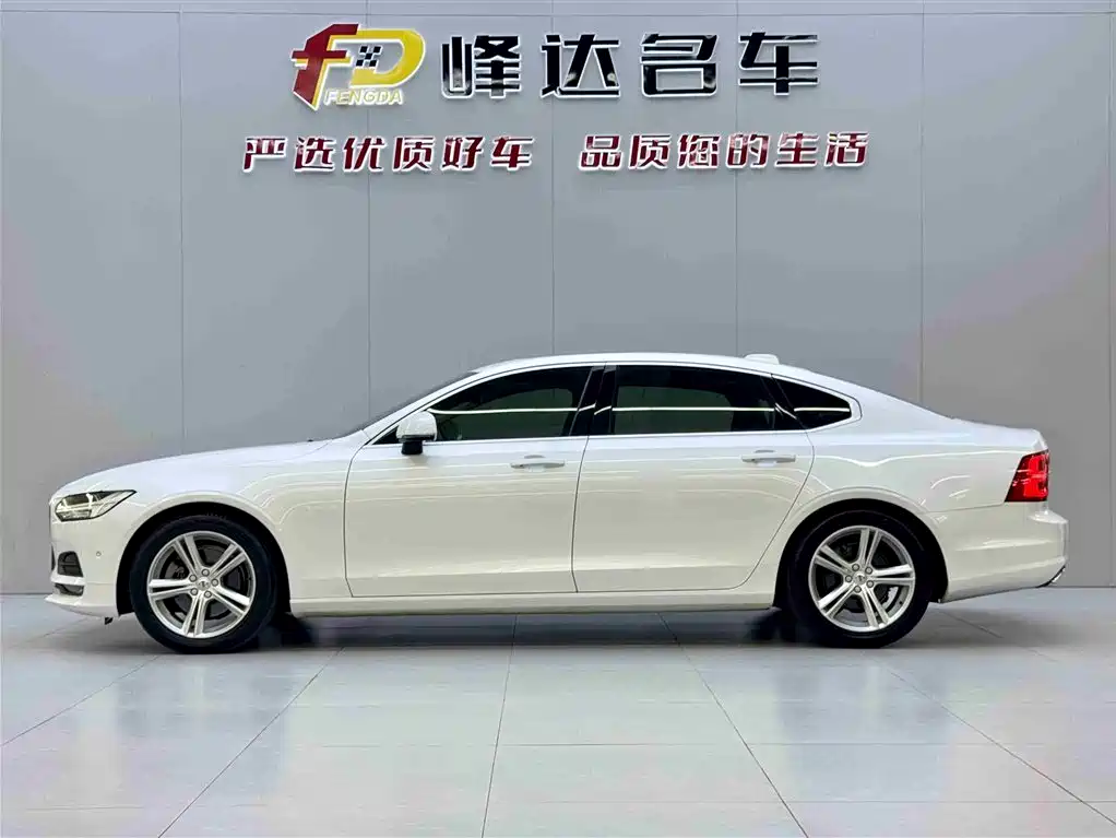 Volvo S90 2018 T4 Smart Distance Edition