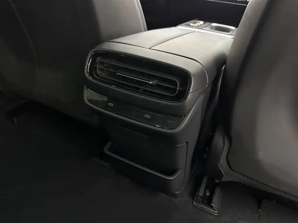 Xiaomi SU7 2024 RWD Standard Founders Edition