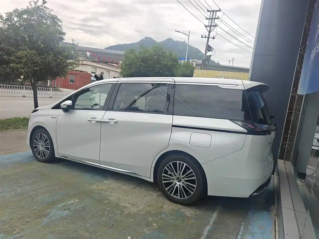 Trumpchi E8 PHEV 2024 150km MAX+