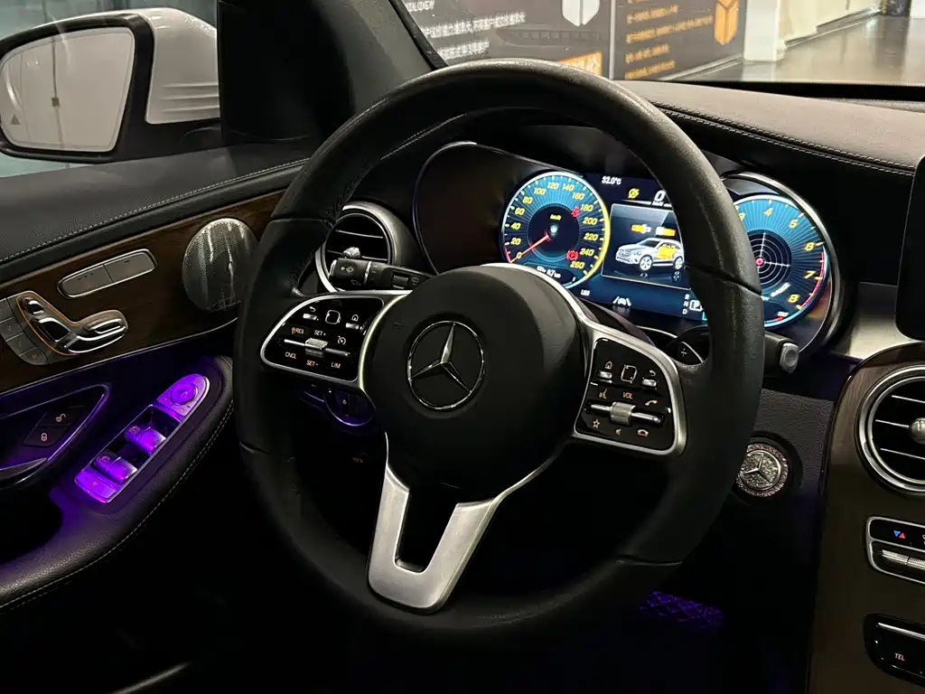 Mercedes-Benz GLC 300 L 4MATIC Dynamic Type