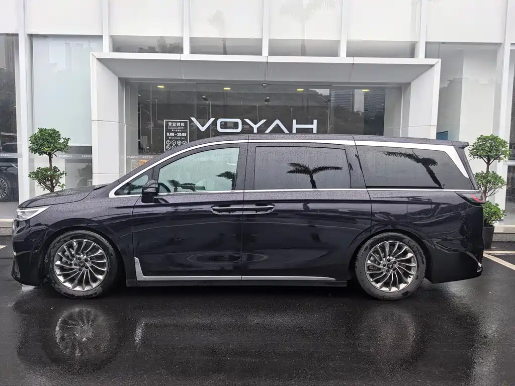 Voyah Dreamer 2024 PHEV Long Range Flagship Edition