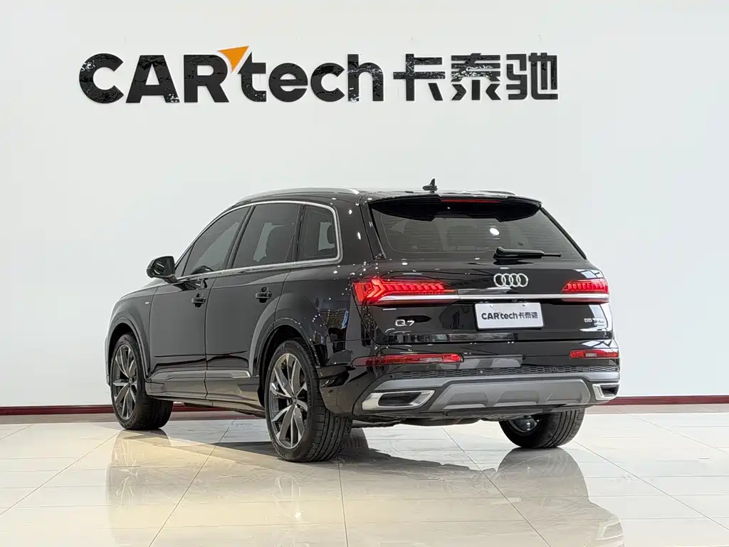 Audi Q7 2022 55 TFSI quattro S line